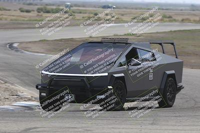 media/Oct-19-2025-Speed Ventures (Sun) [[a6e7fe67be]]/TC B/Session 3 (Off Ramp)/